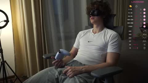 Mike XMaestro 3369 online show from 11/07/25, 01:44