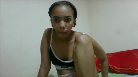 Snapshot of maevagirl chatting on 11/20/25, 11:54 maevagirl online show from 11/20/25, 11:54