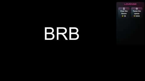 Snapshot of maevee chatting on 11/15/25, 09:17 Maevee online show from 11/15/25, 09:17