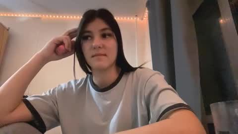 Snapshot of magandiegel chatting on 10/21/25, 10:38 Hello My name is May im new model here and little but shy but curious. online show from 10/21/25, 10:38