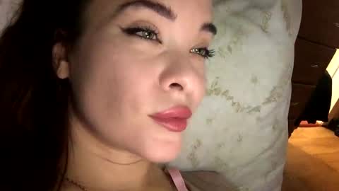 Snapshot of magggg658318 chatting on 12/15/24, 11:01 magggg658318 online show from 12/15/24, 11:01