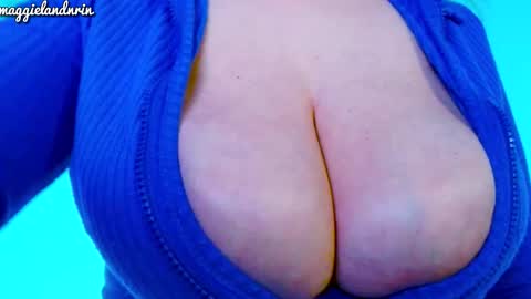 Maggie   online show from 10/20/25, 03:51