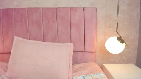 Janne online show from 11/06/25, 01:12