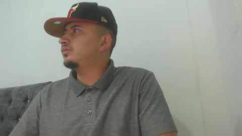 magic_milk23 online show from 11/08/25, 08:03