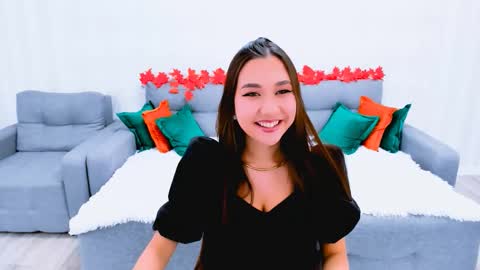 magic_phoenix online show from 11/21/25, 06:17