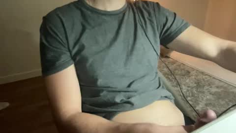 Snapshot of magicluke_ chatting on 11/19/25, 06:46 Luka online show from 11/19/25, 06:46