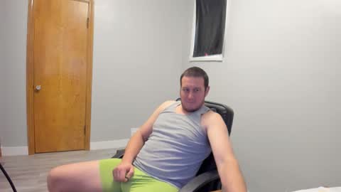 Snapshot of magicman176 chatting on 11/10/25, 03:33 Magic176 online show from 11/10/25, 03:33