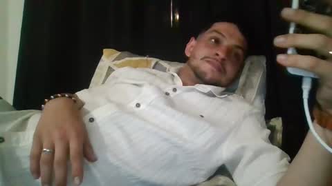 Snapshot of magico_9809 chatting on 01/04/25, 03:18 BRAYAN online show from 01/04/25, 03:18