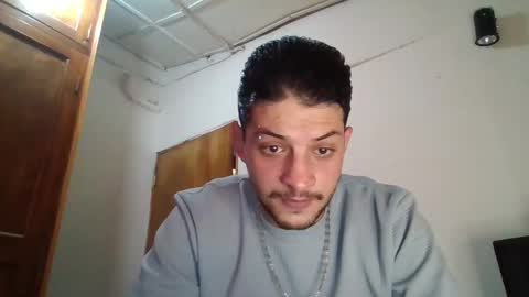Snapshot of magico_9809 chatting on 01/26/25, 05:34 BRAYAN online show from 01/26/25, 05:34