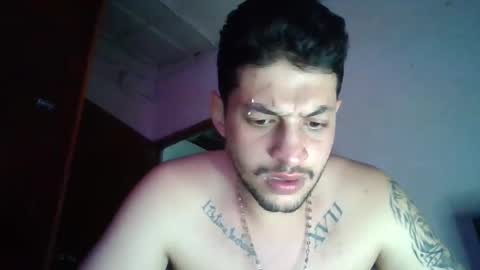 Snapshot of magico_9809 chatting on 01/27/25, 02:53 BRAYAN online show from 01/27/25, 02:53