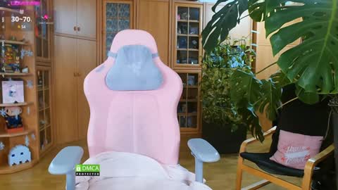 Snapshot of magicstylex chatting on 01/27/25, 09:00 Nicole online show from 01/27/25, 09:00