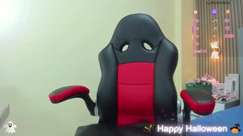 magievans1 online show from 10/30/25, 12:39