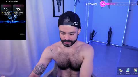 Snapshot of magnus_king chatting on 02/13/25, 01:40 online show from 02/13/25, 01:40