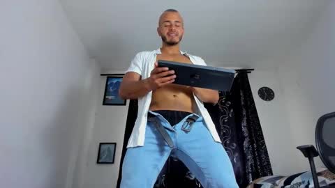 Magnusclark online show from 11/18/25, 09:08