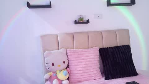 maia_soler online show from 11/07/25, 07:36