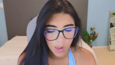 Snapshot of maiaa_ruiz chatting on 10/16/25, 02:51 Maiaa Ruiz online show from 10/16/25, 02:51