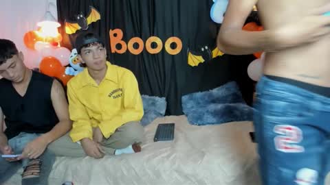 Snapshot of maicol_cum23 chatting on 10/14/25, 02:07 maicol_cum23 online show from 10/14/25, 02:07