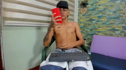 maicoll_hard02 online show from 11/11/25, 11:54