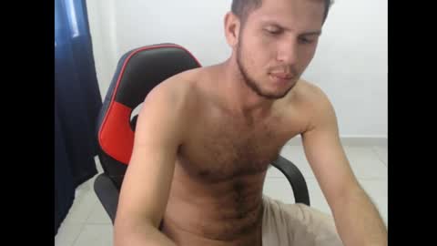 Snapshot of maik_135 chatting on 09/18/25, 12:40 maicol online show from 09/18/25, 12:40