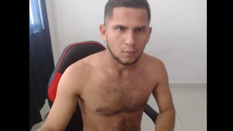 Snapshot of maik_135 chatting on 09/22/25, 12:40 maicol online show from 09/22/25, 12:40