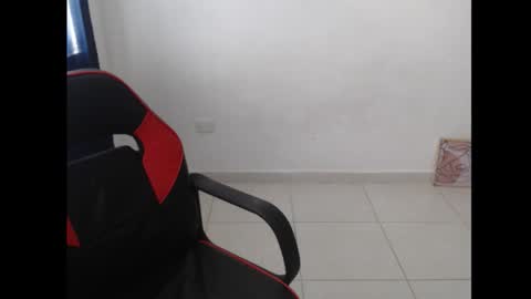 Snapshot of maik_135 chatting on 09/26/25, 08:02 maicol online show from 09/26/25, 08:02