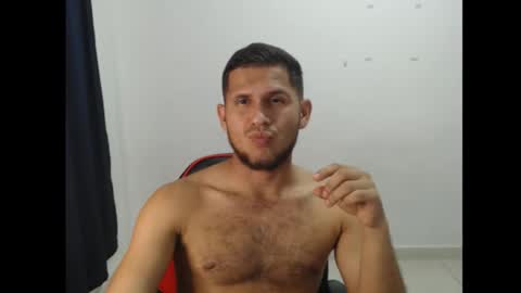 Snapshot of maik_135 chatting on 09/29/25, 02:16 maicol online show from 09/29/25, 02:16