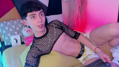 Maiky Cooper online show from 10/22/25, 08:52