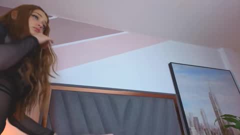 Mailin online show from 10/15/25, 02:22