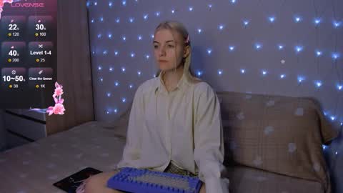 Your kitty online show from 11/02/25, 03:58