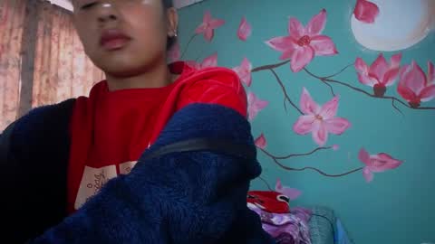 Snapshot of maite_loves chatting on 01/03/25, 12:41 Maite online show from 01/03/25, 12:41