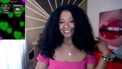 Snapshot of maite_loves chatting on 03/03/25, 03:31 Maite online show from 03/03/25, 03:31