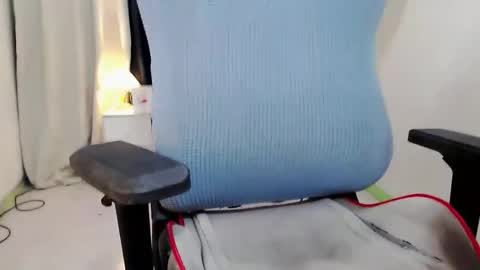 Snapshot of majestic_anne chatting on 12/15/24, 06:15 Annalyn online show from 12/15/24, 06:15