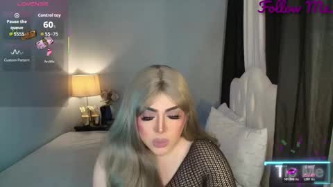 Snapshot of majestydannaxx chatting on 12/02/25, 03:56 majestydannaxx online show from 12/02/25, 03:56