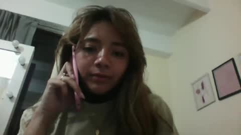 Snapshot of majo_gomezz chatting on 10/07/25, 02:20 majo_gomezz online show from 10/07/25, 02:20