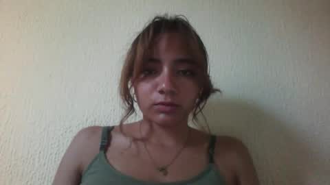 Snapshot of majo_gomezz chatting on 10/19/25, 09:48 majo_gomezz online show from 10/19/25, 09:48