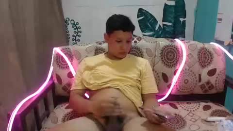 makehugecock online show from 11/20/25, 08:47