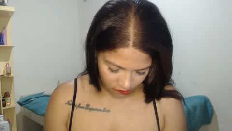 Snapshot of makennaa_1 chatting on 03/11/25, 09:34 MAKENNAA online show from 03/11/25, 09:34