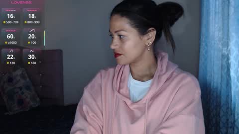 MAKENNAA online show from 11/04/25, 10:47