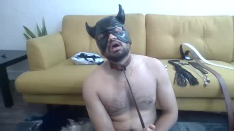 Snapshot of makeyousatisfied12 chatting on 01/06/25, 10:47 Rakesh Slave online show from 01/06/25, 10:47