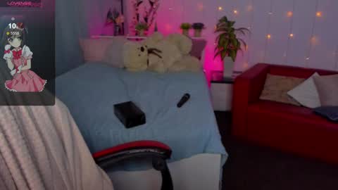 Snapshot of makima_lee chatting on 12/08/24, 07:32 Makima online show from 12/08/24, 07:32