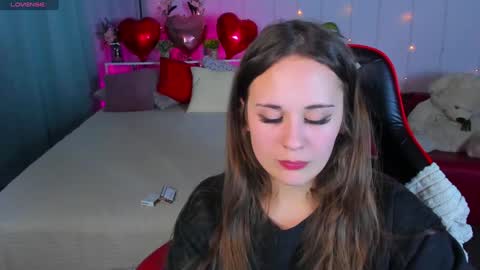 Snapshot of makima_lee chatting on 01/28/25, 07:42 Makima online show from 01/28/25, 07:42