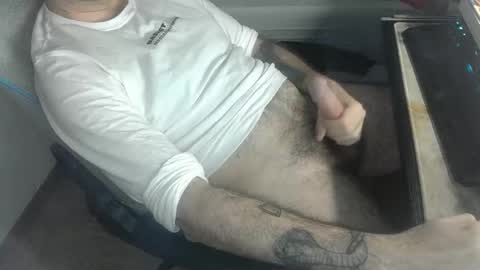 Snapshot of makolo69 chatting on 02/19/25, 03:28 makolo69 online show from 02/19/25, 03:28