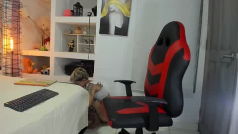 Snapshot of malefica_cortexxx_ chatting on 09/11/25, 02:44 Malefica online show from 09/11/25, 02:44