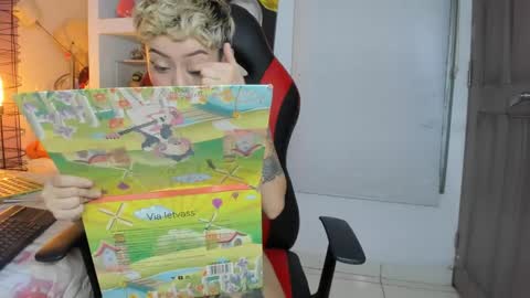 Snapshot of malefica_cortexxx_ chatting on 09/25/25, 02:37 Malefica online show from 09/25/25, 02:37