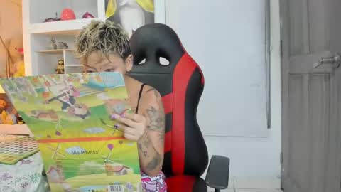 Snapshot of malefica_cortexxx_ chatting on 09/28/25, 02:39 Malefica online show from 09/28/25, 02:39