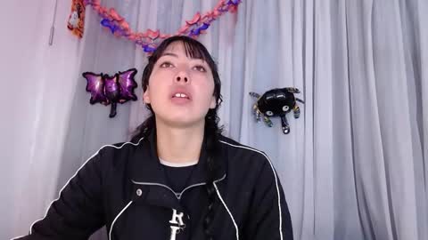 malejacs01 online show from 10/13/25, 11:32