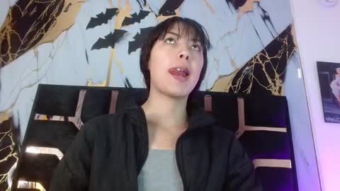 malejacs01 online show from 11/06/25, 11:33