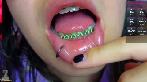 Snapshot of malicia_witch_ chatting on 01/21/25, 02:33 Mar Alicia Rosie v A L I C I A W I T C - Meg Cherie online show from 01/21/25, 02:33