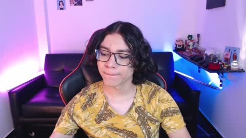 Snapshot of malik_harrison_ chatting on 12/17/24, 02:55 Malik online show from 12/17/24, 02:55