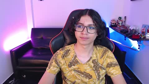 Snapshot of malik_harrison_ chatting on 12/17/24, 05:58 Malik online show from 12/17/24, 05:58